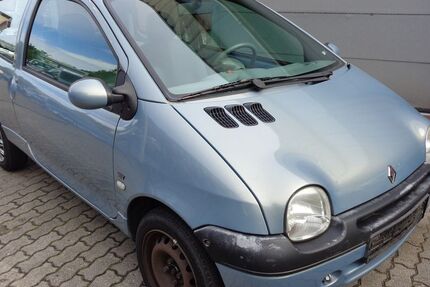 Renault Twingo 96.596 km 1.350 € Hamburg 22399