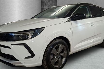 Opel Grandland (X) 61.954 km 22.940 &euro; Hamburg 22047