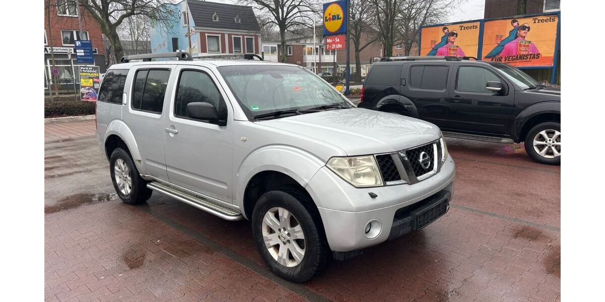 Nissan Pathfinder 396.500 km 2.999 &euro; Hamburg 22045