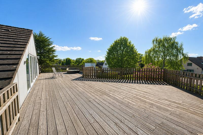 * Großzügiges Architektenhaus * Begehrte TOP-Lage, mit sehr viel Platz für 2 Familien! - Zweifamilienhaus Henstedt-Ulzburg Ulzburg | Angebot:26382175
