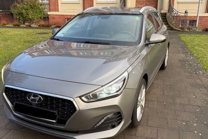 Hyundai i30 66.650 km 15.500 &euro; Hamburg 22307