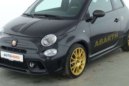 Abarth 695 1.923 km 29.580 &euro; Hamburg 22529