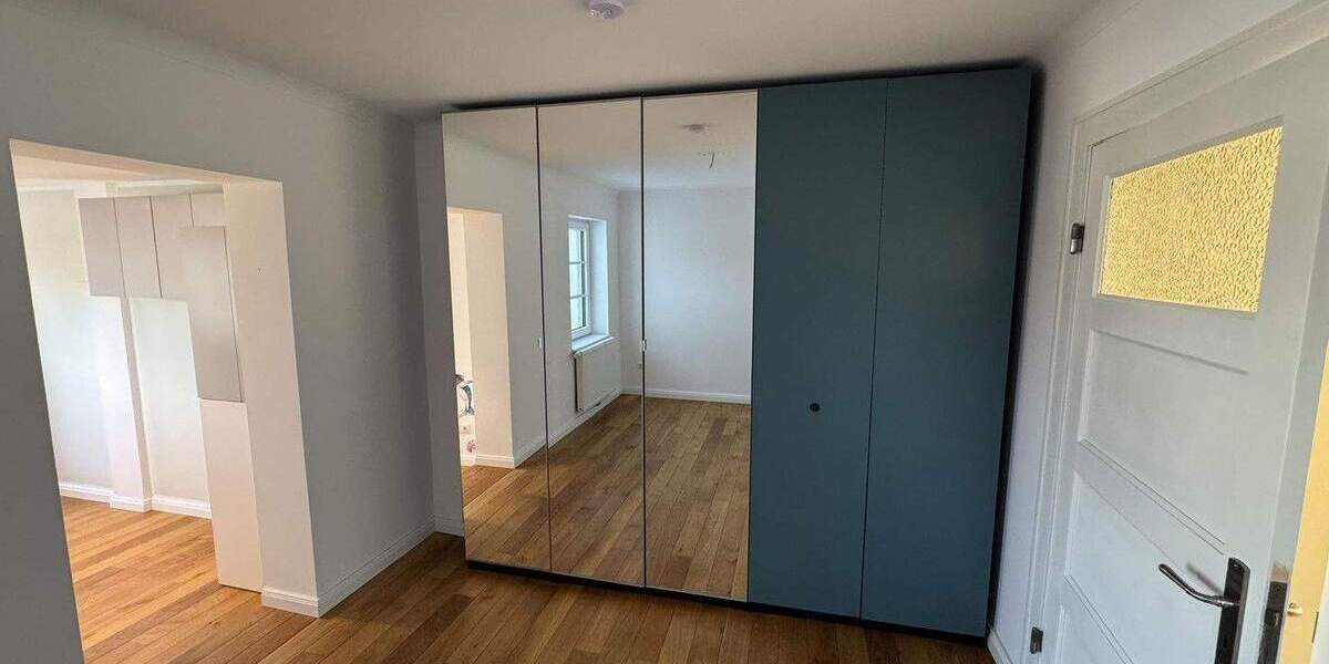 Reihenmittelhaus Hamburg Hausbruch - 5 Zimmer, 100 m&sup2;, 2.200&euro; | Angebot:25721387