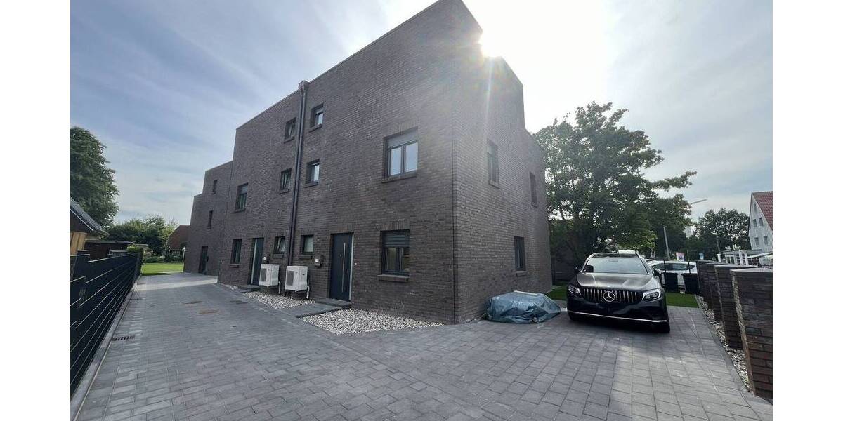 Doppelhaushälfte Norderstedt Friedrichsgabe - 5 Zimmer, 148 m&sup2;, 2.480&euro; | Angebot:26815927