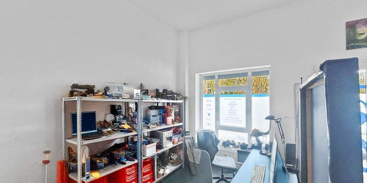 Optimale Einzelhandelsfläche in Fuhlsbüttel - Gute Sichtbarkeit an hochfrequentierter Hauptstraße 2 zimmer