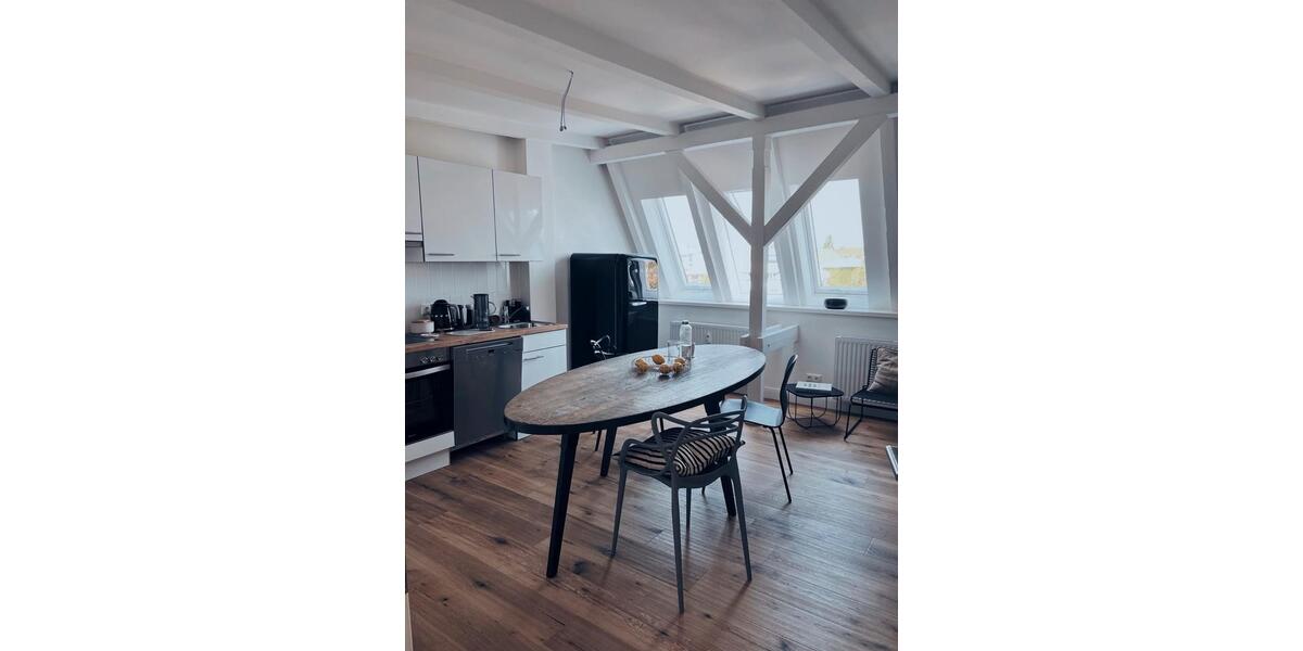 Dachgeschoßwohnung Hamburg Altona-Nord - 2 Zimmer, 63 m&sup2;, 1.400&euro; | Angebot:25161454