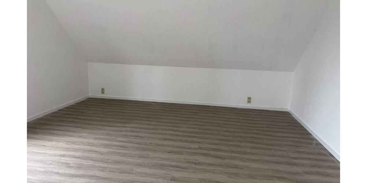 Etagenwohnung Hamburg Neugraben-Fischbek - 3 Zimmer, 124 m&sup2;, 1.116&euro; | Angebot:25317483