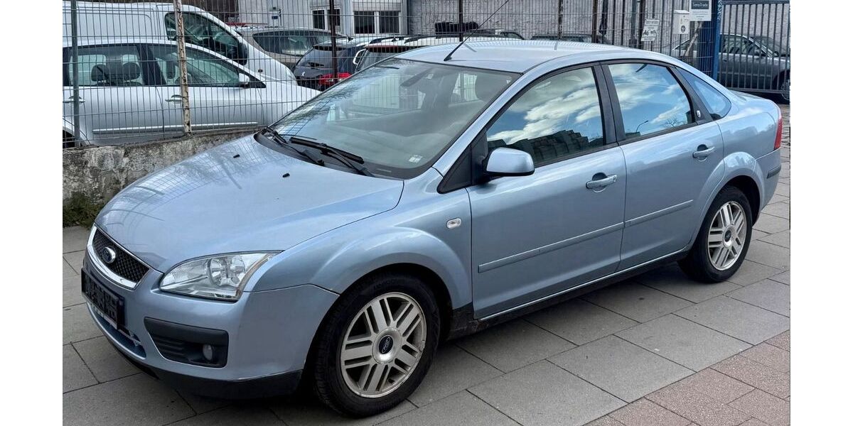 Ford Focus 101.000 km 2.450 &euro; Hamburg 20097