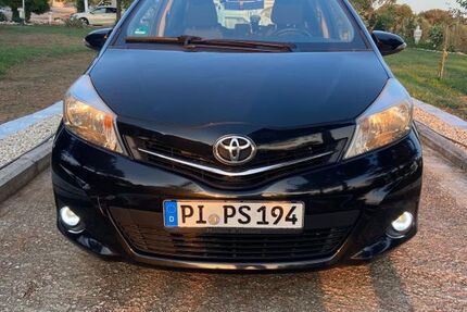Toyota Yaris 147.507 km 6.100 &euro; Wedel 22880
