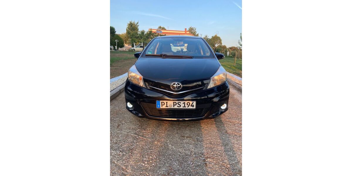 Toyota Yaris 147.507 km 6.100 &euro; Wedel 22880