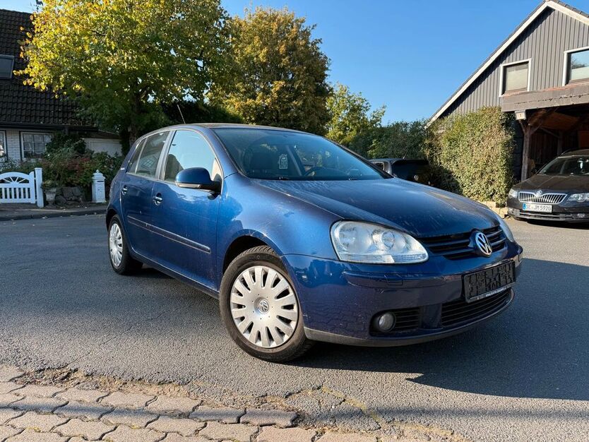 VW Golf 235.371 km 2.600 € Alveslohe 25486