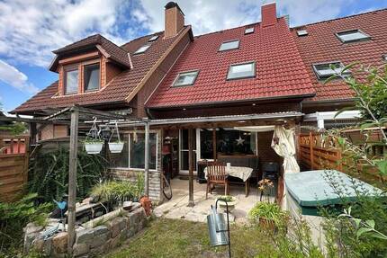 Solides Reihenmittelhaus mit ausgebautem Spitzboden und Keller in familienfreundlicher Lage 5 zimmer