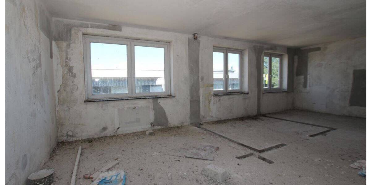 Hotel Rohbau am Bahnhof Hamburg-Harburg, gegenüber Phoenix-Center zimmer