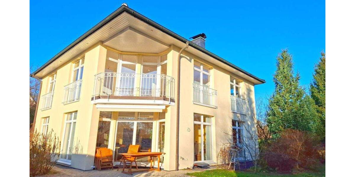 Genau richtig für Ihre kleine Familie oder für eine Zweier-WG der Generation 50 plus! 4 zimmer