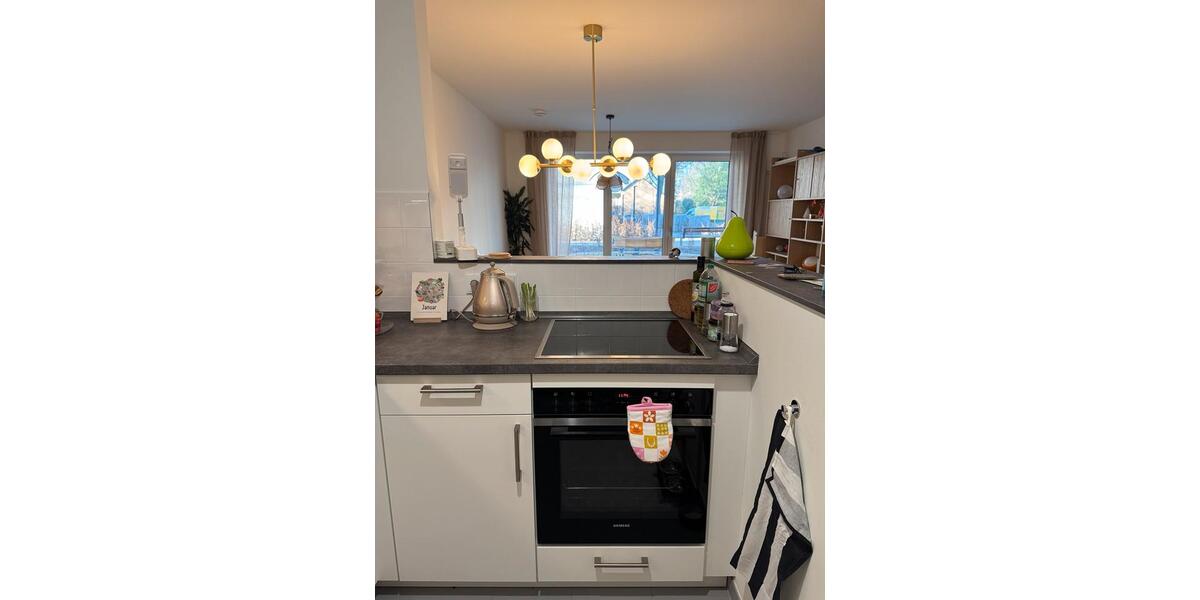 ZWISCHENMIETE März 3-Zimmer Wohnung 3.5 zimmer