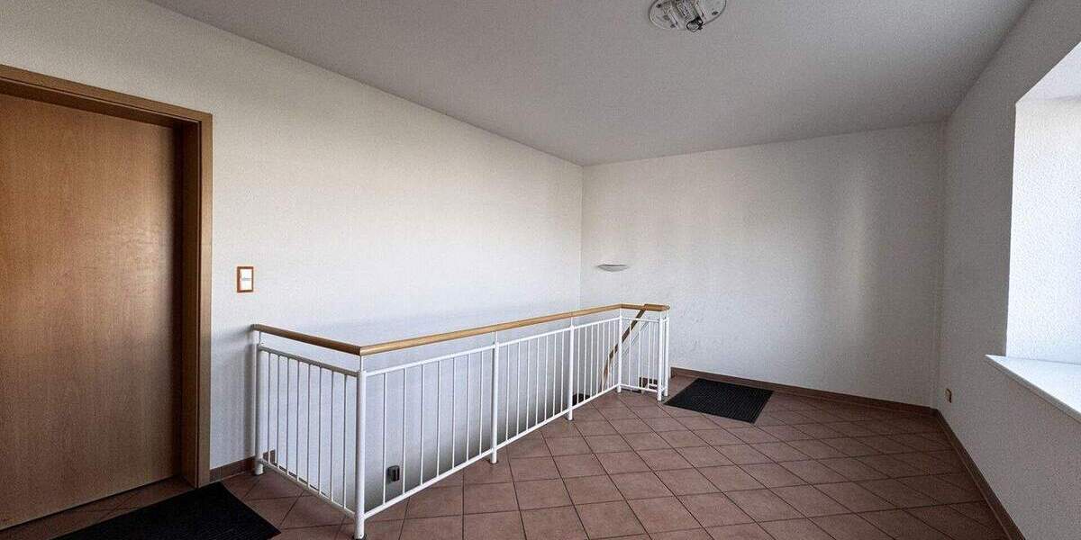 Gewerbeobjekt Seevetal Beckedorf - 3 Zimmer, 122 m&sup2;, 1.220&euro; | Angebot:25425867