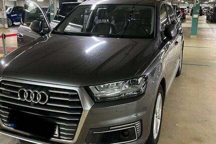 Audi Q7 166.000 km 36.000 &euro; Hamburg 22359