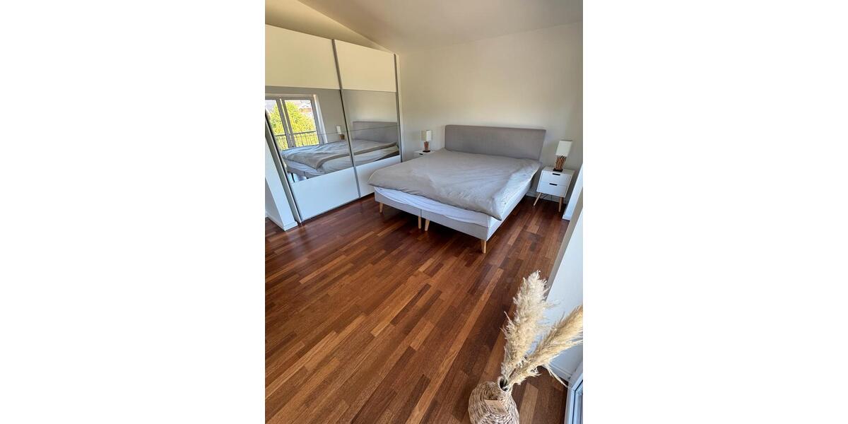 Etagenwohnung Hamburg Wandsbek - 5 Zimmer, 190 m&sup2;, 3.000&euro; | Angebot:26258753