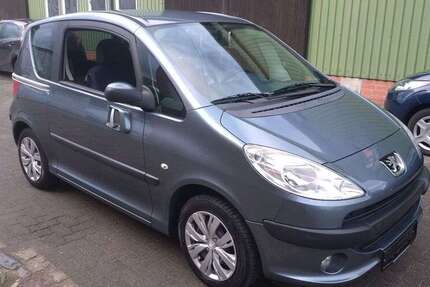 Peugeot 1007 100.729 km 4.499 &euro; Elmenhorst 23869
