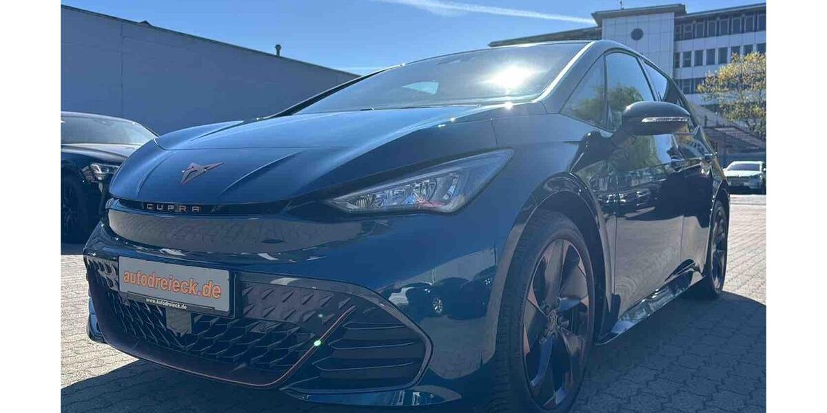 Cupra Born 33.039 km 27.950 &euro; Hamburg 22047