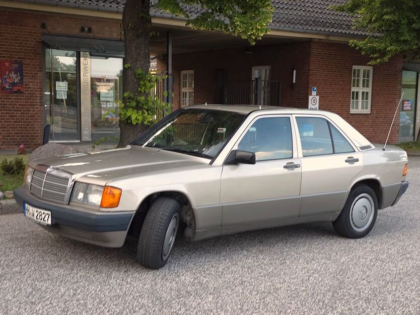 Mercedes-Benz 190 314.600 km 5.700 € Hamburg 22089