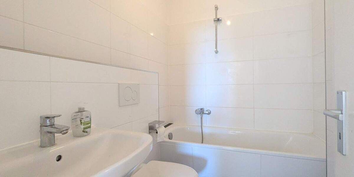 Etagenwohnung Quickborn - 3 Zimmer, 96 m&sup2;, 915&euro; | Angebot:25674364