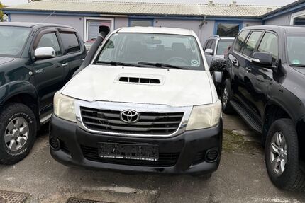 Toyota Hilux 262.782 km 9.999 € hamburg 20539
