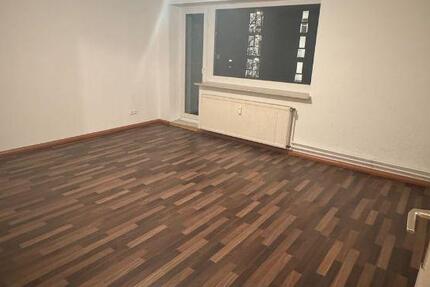 In wenigen Schritten in's neue Heim: Moderne 3-Zimmer-Wohnung mit Balkon in Reinbek! 3 zimmer