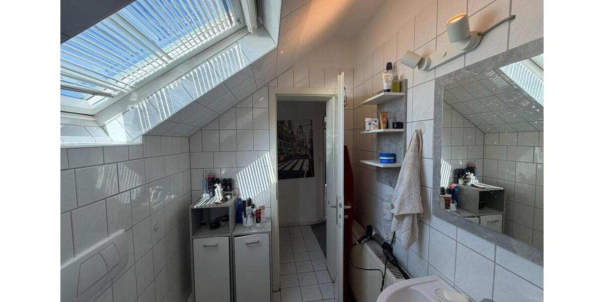 Dachgeschoßwohnung Schenefeld - 2 Zimmer, 52 m&sup2;, 936&euro; | Angebot:26021604