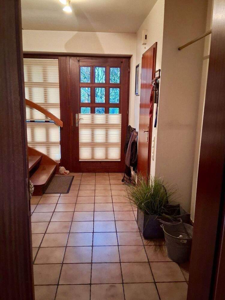 über 300 m2 WflNfl. - xxl Landhaus für 2 Familien oder große Familie - FREI - 2 x 5 Zimmer - Kamin - Sauna - riesiger Keller -