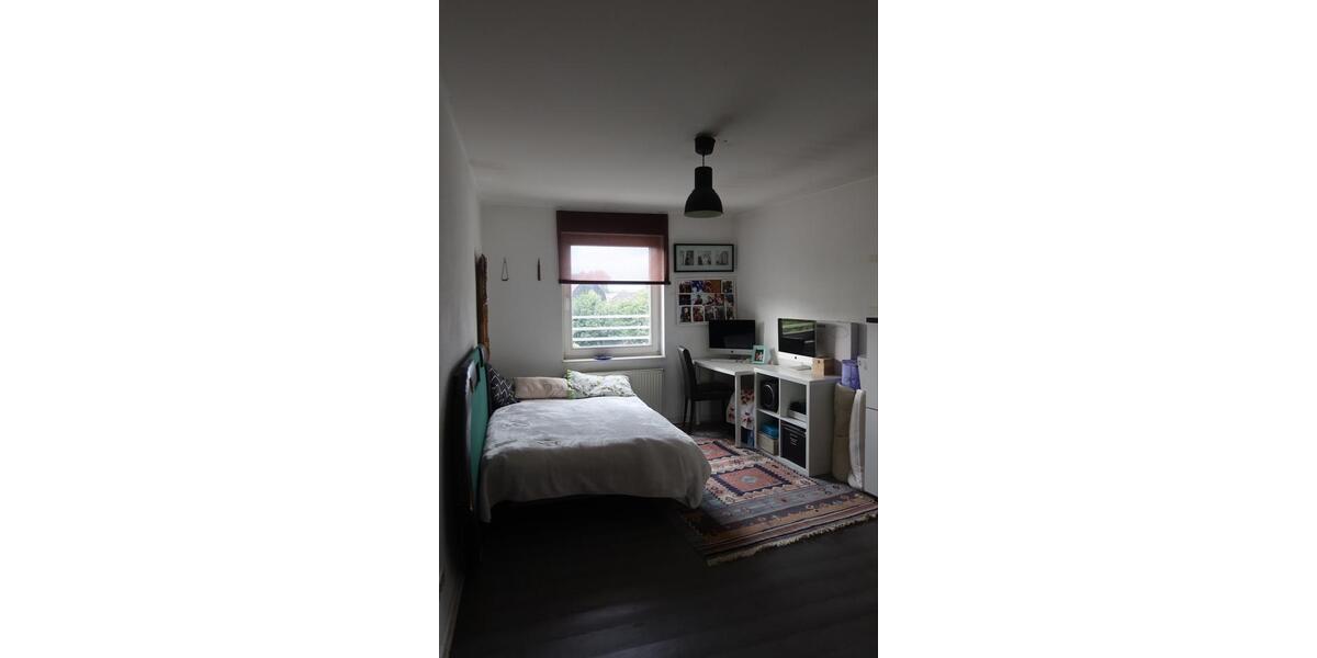 Dachgeschoßwohnung Hamburg Altona-Nord - 4.5 Zimmer, 104 m&sup2;, 2.400&euro; | Angebot:26484130
