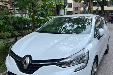 Renault Clio 72.000 km 12.390 &euro; Hamburg 22307
