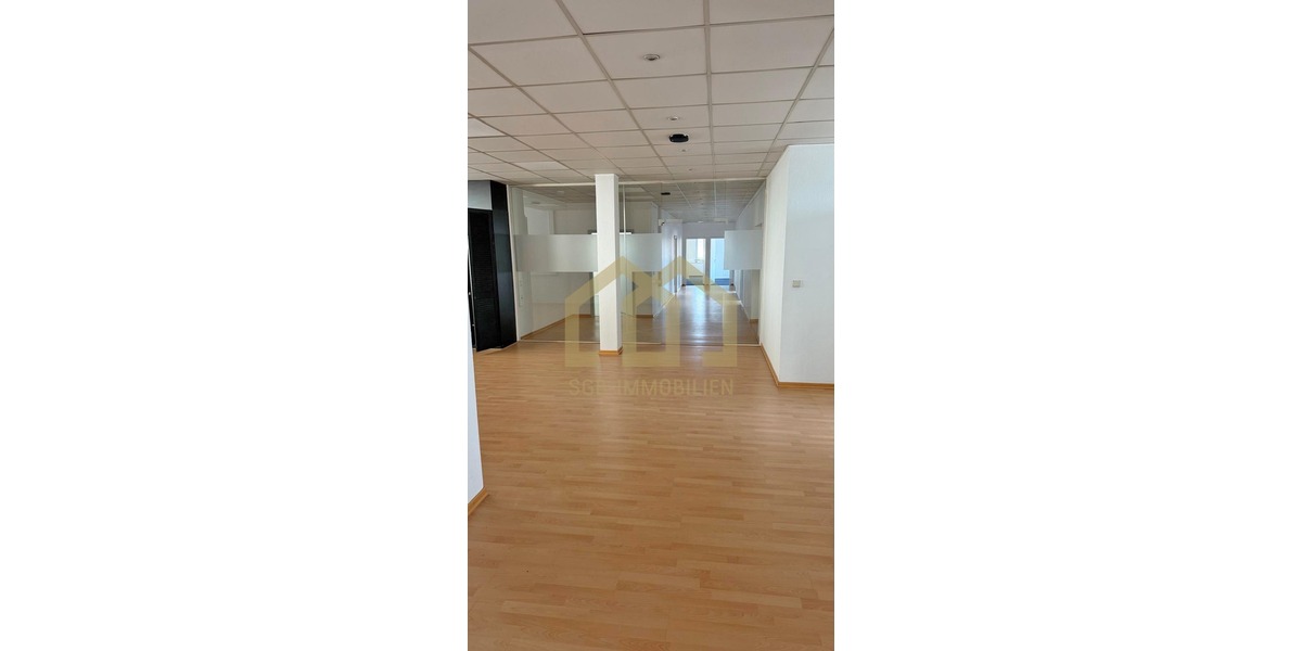 Top- Bürofläche in Hamburg Jenfeld mit 400 m². Einzug sofort möglich. EUR 7,35 m². Fläche teilbar. - Gewerbeobjekt Hamburg Wandsbek | Angebot:26634857