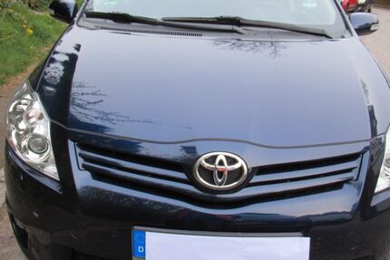 Toyota Auris 49.400 km 9.300 &euro; Hamburg 22607
