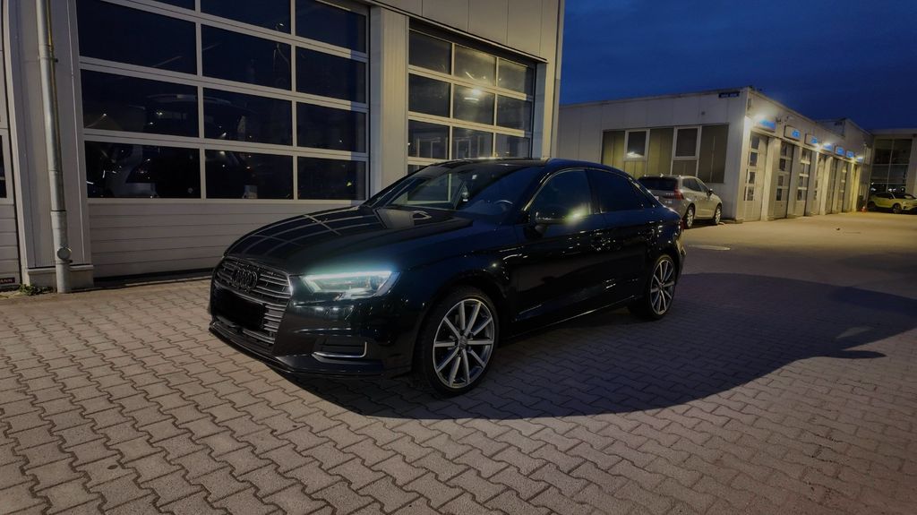 Audi A3 193.737 km 12.999 &euro; Hamburg 22117