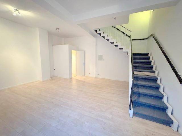 Gewerbeobjekt Ahrensburg - 2 Zimmer, 74 m&sup2;, 780&euro; | Angebot:25696648