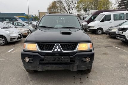 Mitsubishi Pajero 210.716 km 4.299 &euro; hamburg 20539