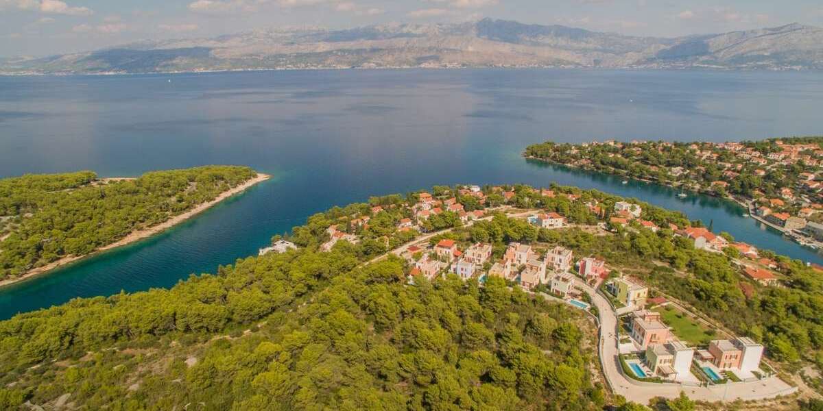 Haus zum Kaufen in Brac 4.290.000 € 1348 m² 28 zimmer