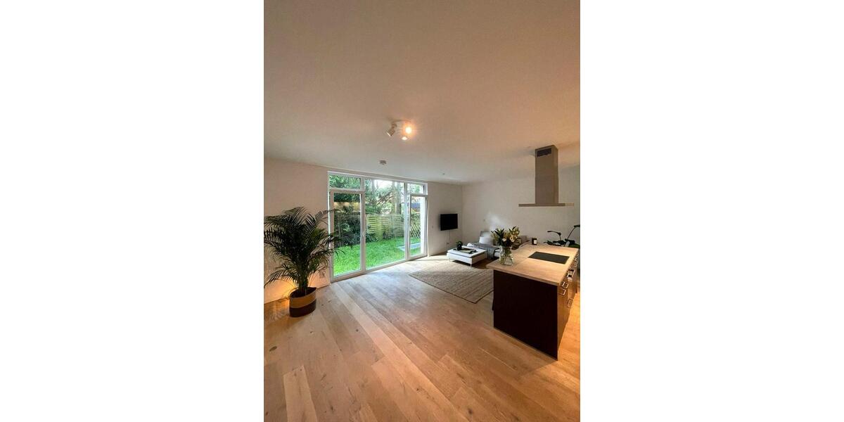 Erdgeschoßwohnung Hamburg Altona - 2.5 Zimmer, 75 m&sup2;, 2.400&euro; | Angebot:26111454