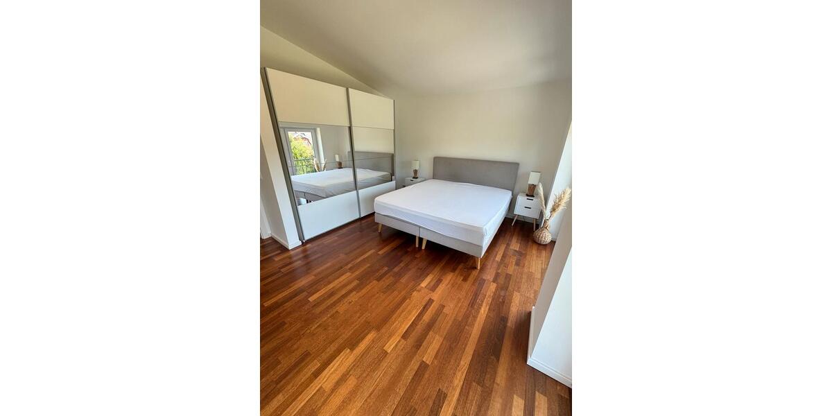 Etagenwohnung Hamburg Wandsbek - 5 Zimmer, 190 m&sup2;, 3.000&euro; | Angebot:26258753