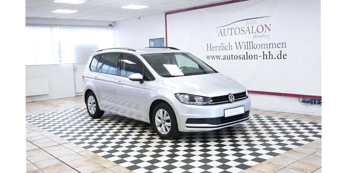 VW Touran 124.989 km 12.799 &euro; Hamburg 22399