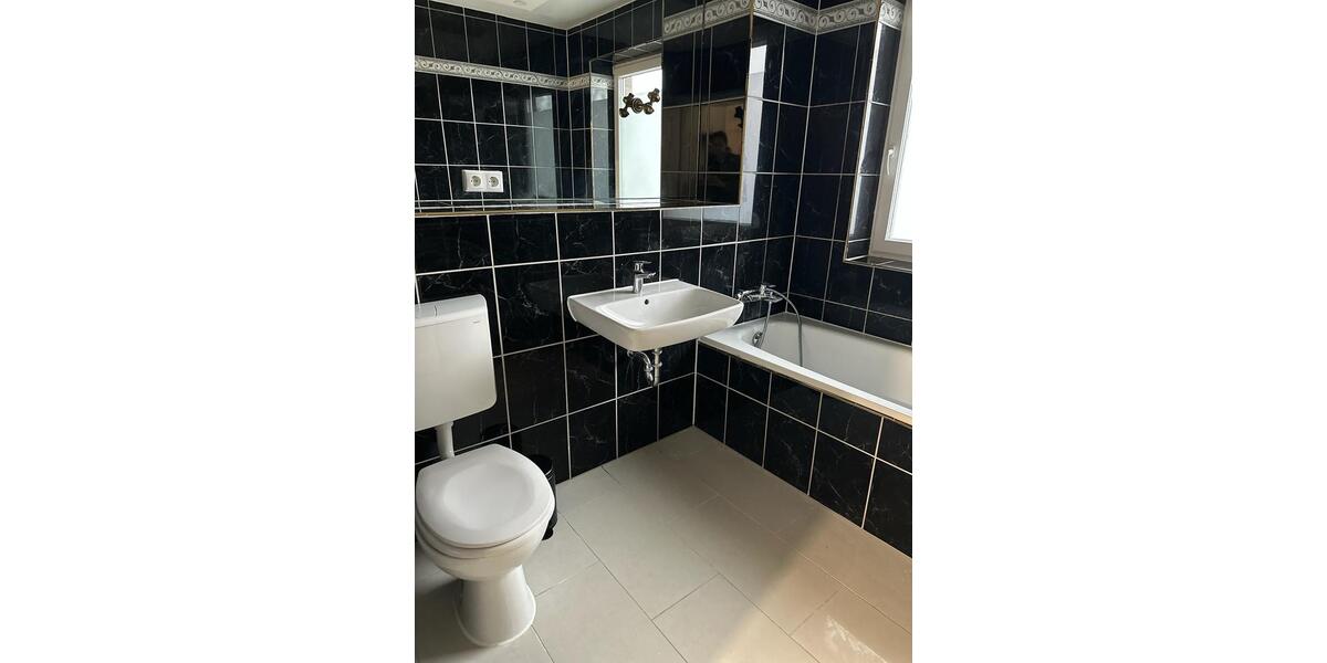 Preisreduzierung WG !! Neu | Modern & hell - ausschließlich WG!!! 4 zimmer