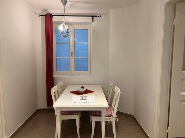 luxuriös. Untergeschoß: Büro, elegant. weißer Jugendstil, nahe Klosterstern 5 zimmer