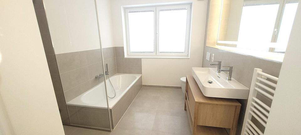 Terrassenwohnung Stapelfeld - 3.5 Zimmer, 84 m&sup2;, 1.660&euro; | Angebot:26402688