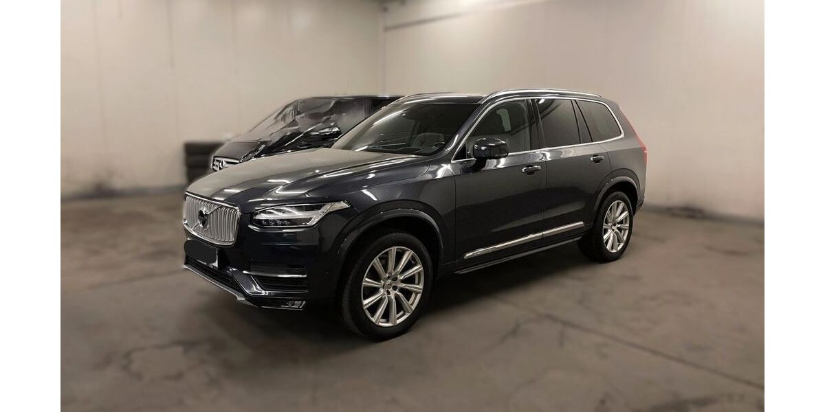 Volvo XC90 179.000 km 26.900 &euro; hamburg 22393