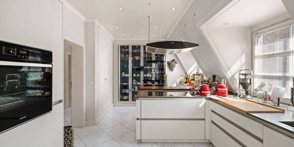 Etagenwohnung Hamburg / Wellingsbüttel Wellingsbüttel - 4 Zimmer, 201 m&sup2;, 1.390.000&euro; | Angebot:26672491
