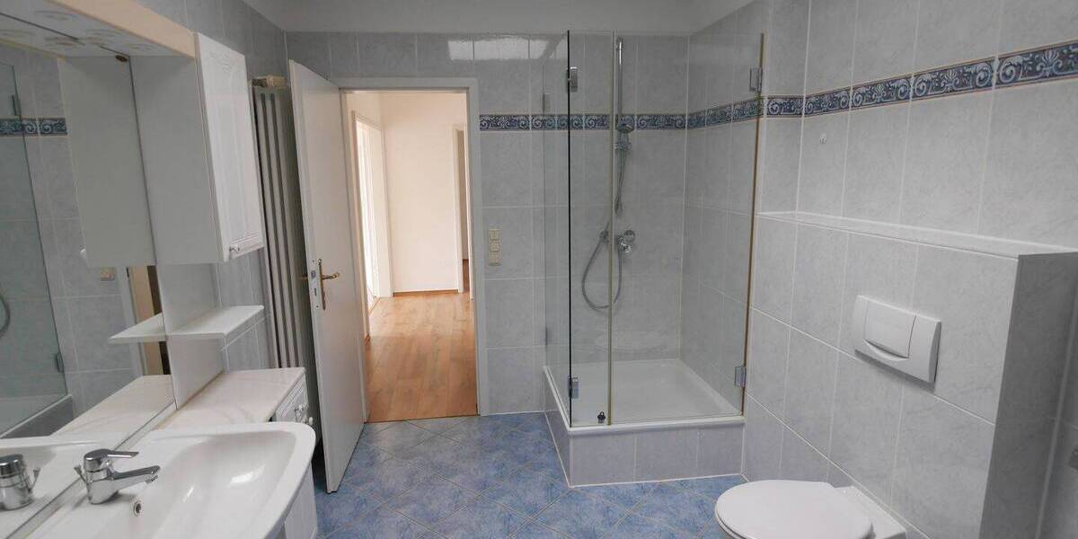 Etagenwohnung Uetersen - 2 Zimmer, 82 m&sup2;, 260.000&euro; | Angebot:26256650