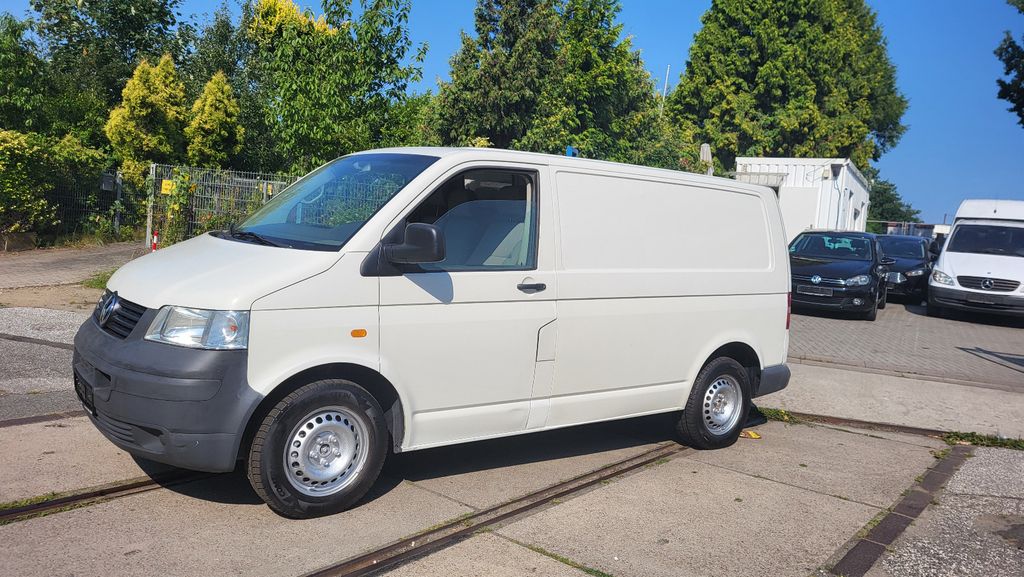 VW T5 Transporter 267.123 km 2.695 &euro; Hamburg 20539