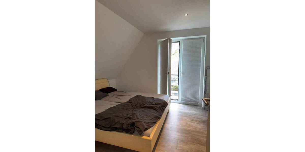 Etagenwohnung Hamburg Lokstedt - 3 Zimmer, 82 m&sup2;, 1.680&euro; | Angebot:26453891
