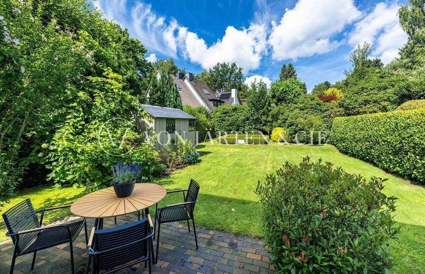 Design trifft Behaglichkeit - stilvolles Einfamilienhaus mit Garten und Dachterrasse! 4 zimmer